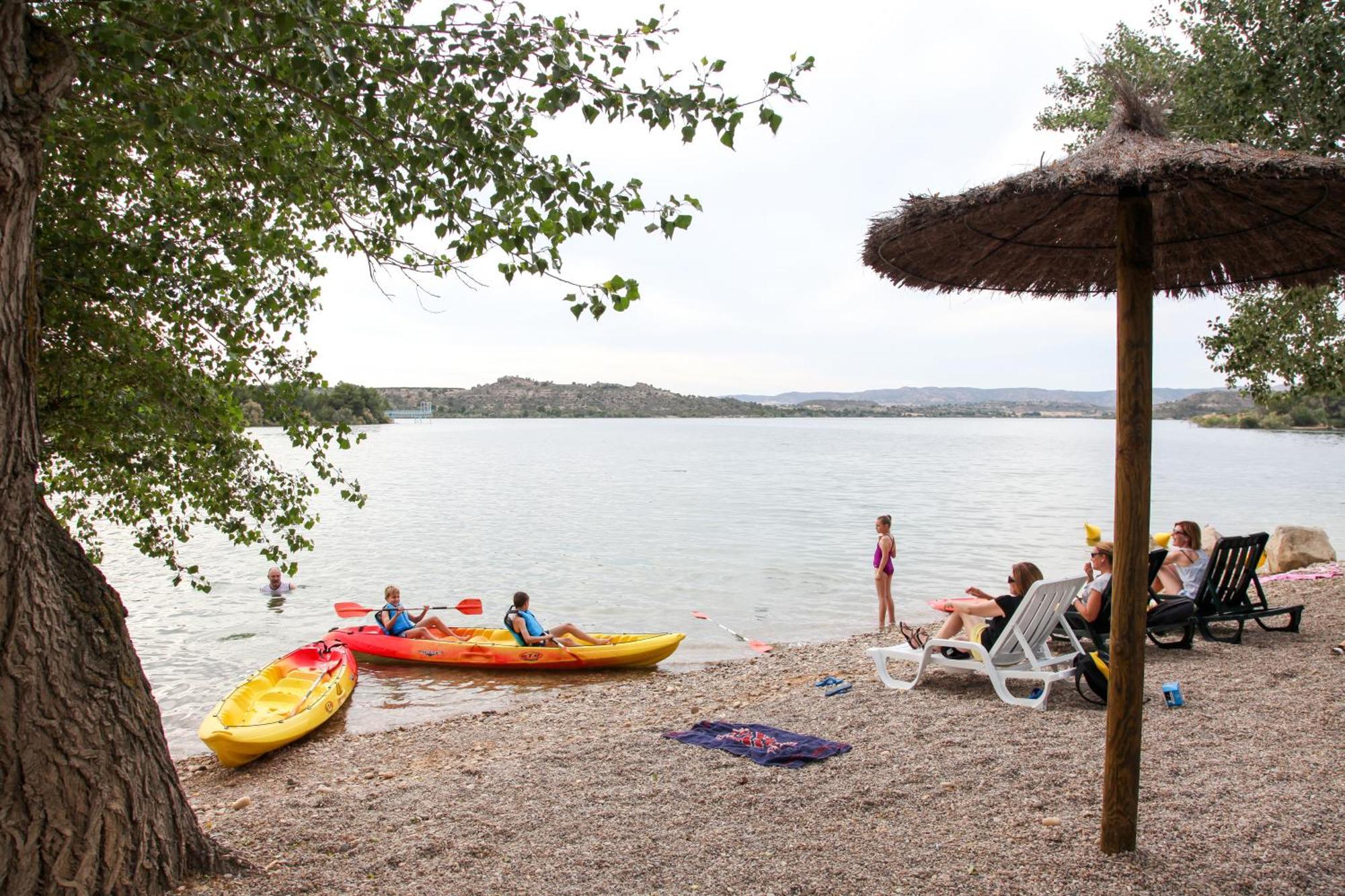 Taiga Lake Caspe Bagian luar foto